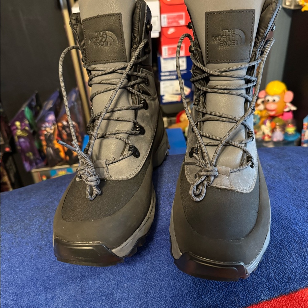 The north face boots thermoball men’s sz10.5